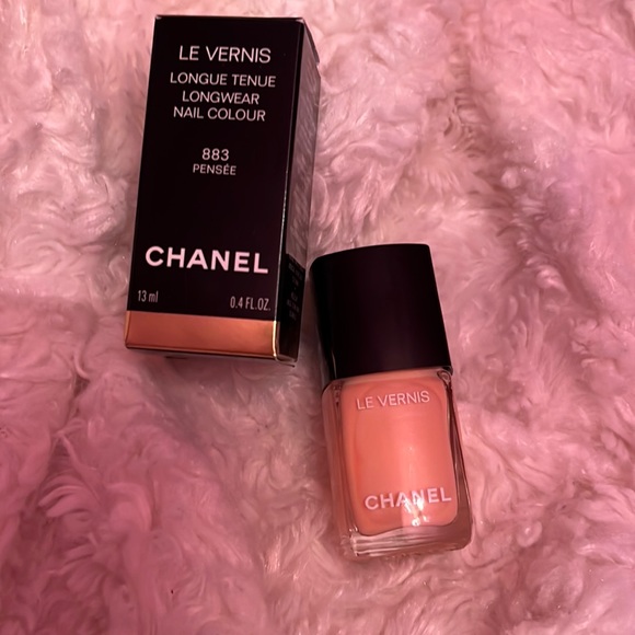 CHANEL Other - Chanel Le Vernis Polish (color: 883 Pensée)